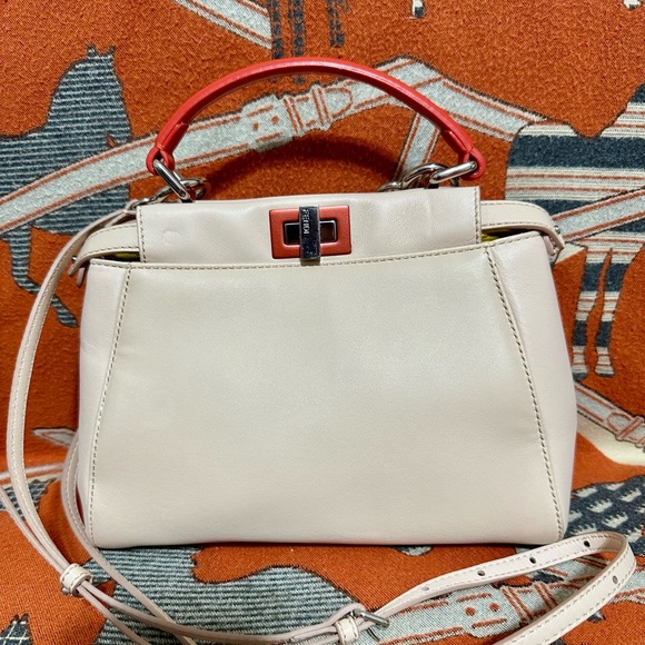 FENDI ❤️🌟PEEKABOO SMALL LAMBSKIN LEATHER⭐️ - Picture 3 of 14